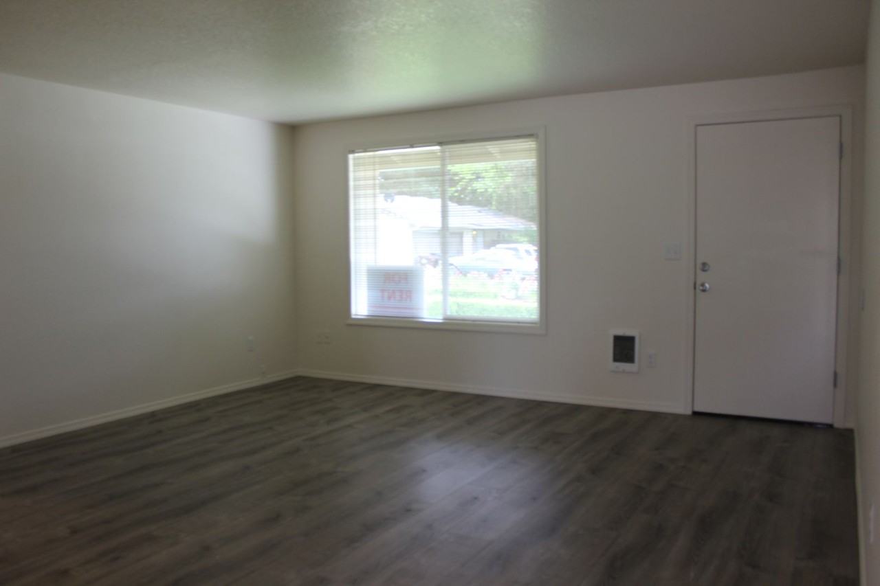 624 Se 32nd Ct - Photo 2 of 16