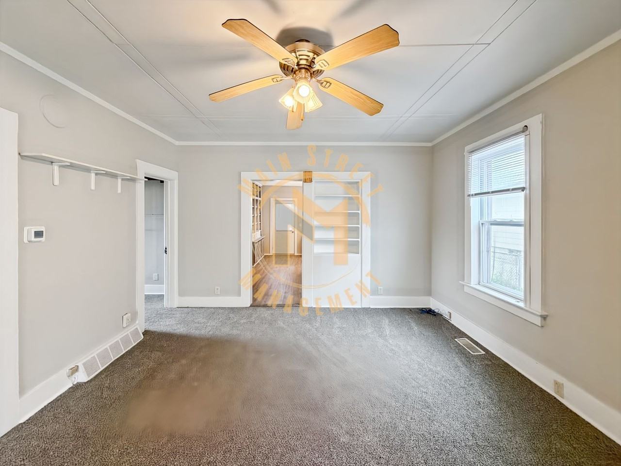 512 School Ave - Photo 6 of 11