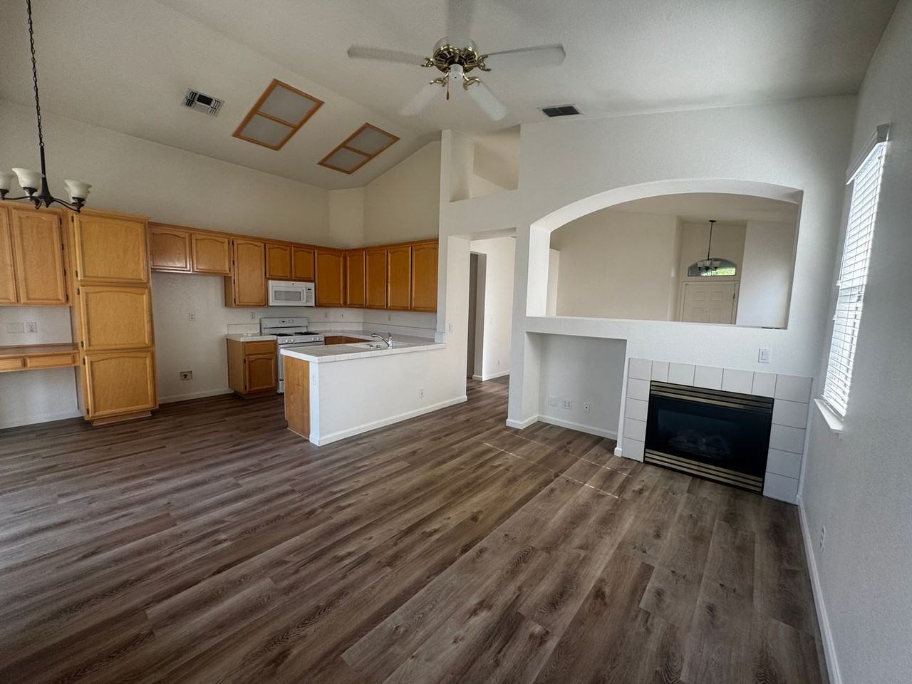 1773 Atwell St - Photo 5 of 21