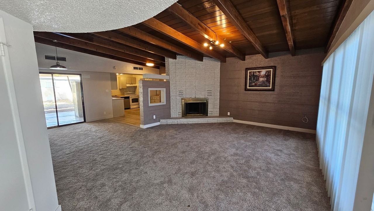 1808 8th Pl - Photo 3 of 17