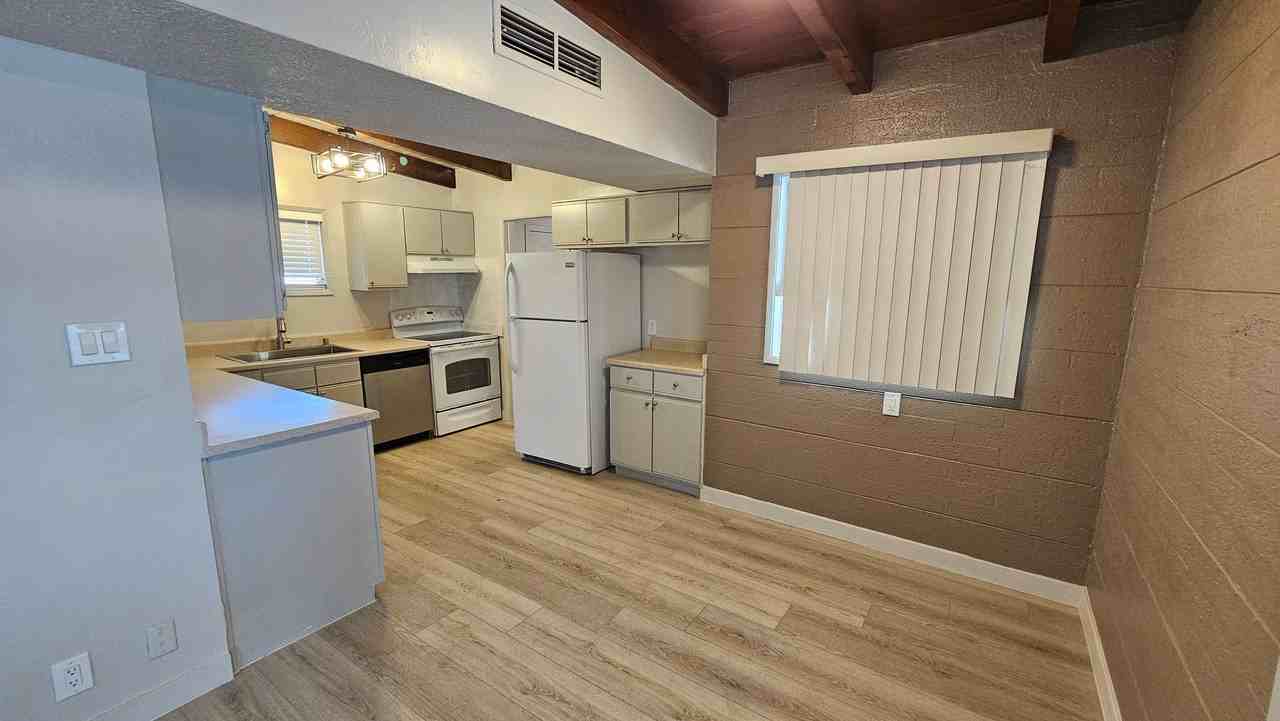 1808 8th Pl - Photo 7 of 17