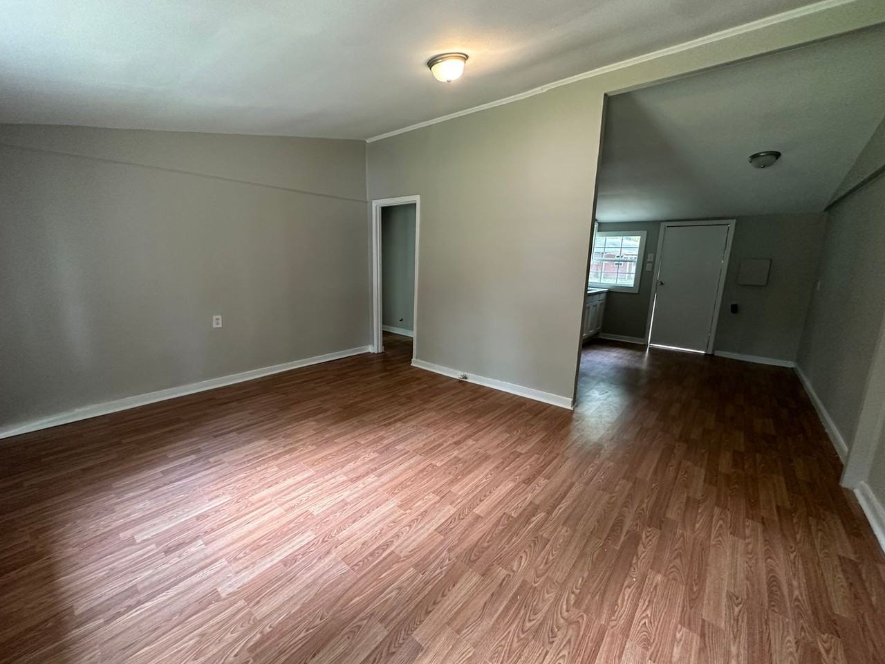 7224 Union Ave - Photo 3 of 10