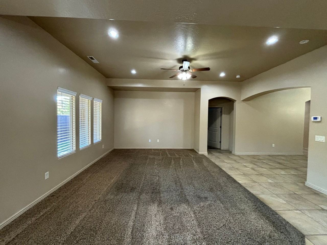2163 S Shellee Dr - Photo 5 of 24