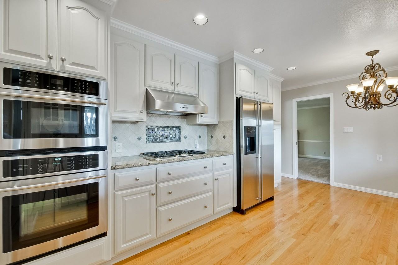 1593 Koch Ln - Photo 4 of 17