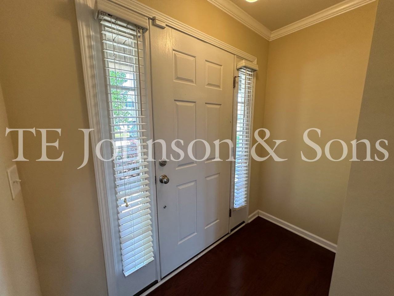 5827 Sunny Ridge Trl - Photo 2 of 50