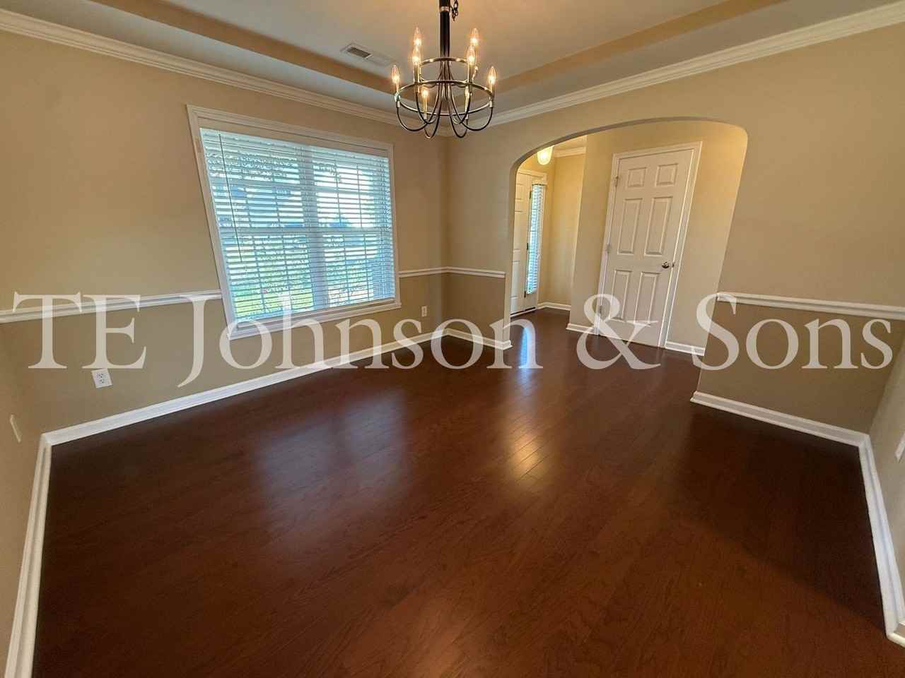 5827 Sunny Ridge Trl - Photo 7 of 50