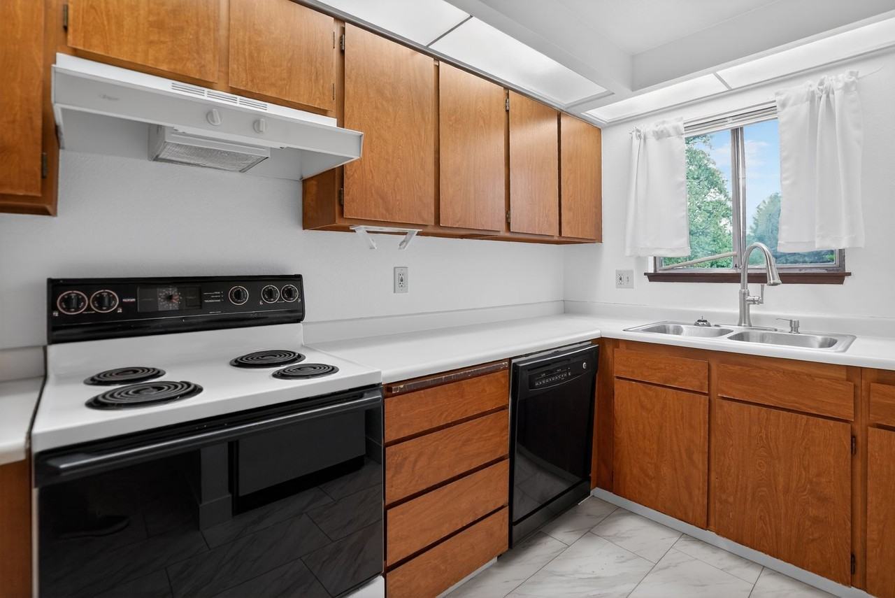 3404 19th Ave #215 - Photo 5 of 14