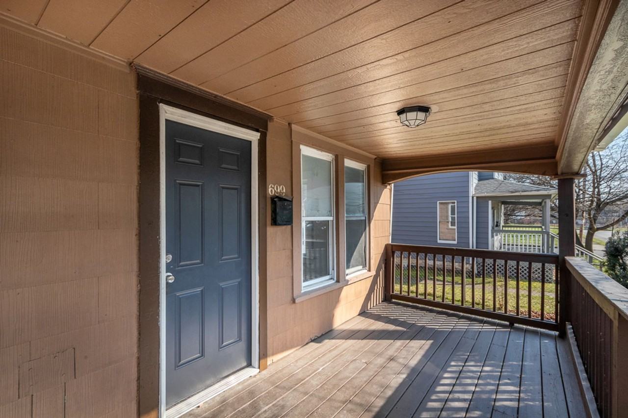 679 Sherman St - Photo 3 of 24