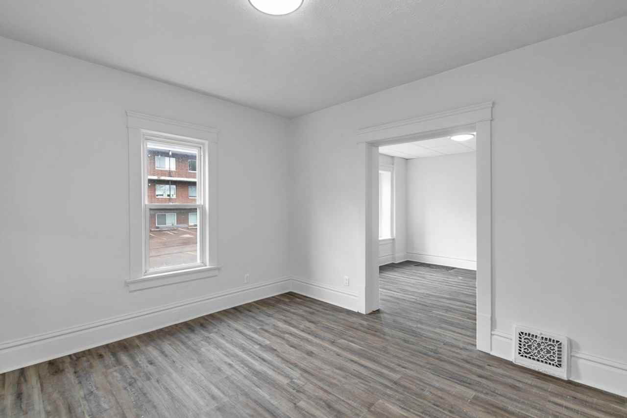 679 Sherman St - Photo 7 of 24