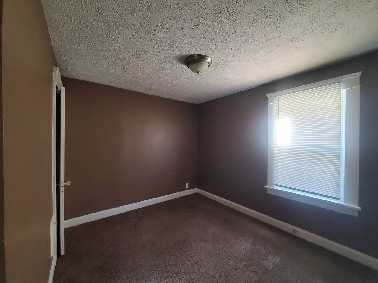 7919 Force Ave - Photo 7 of 19