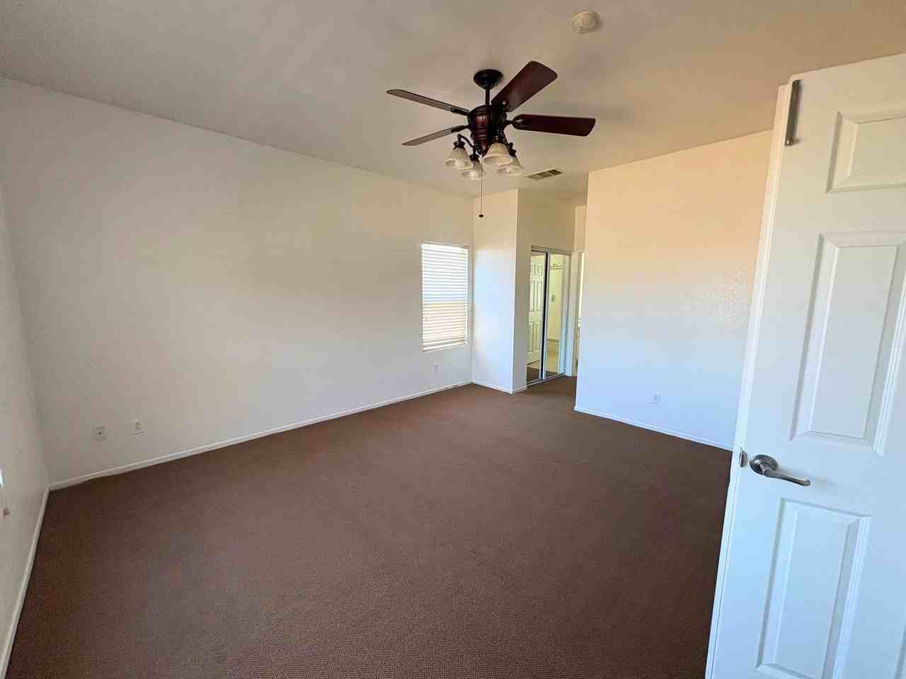 13085 Camden Ln - Photo 5 of 16