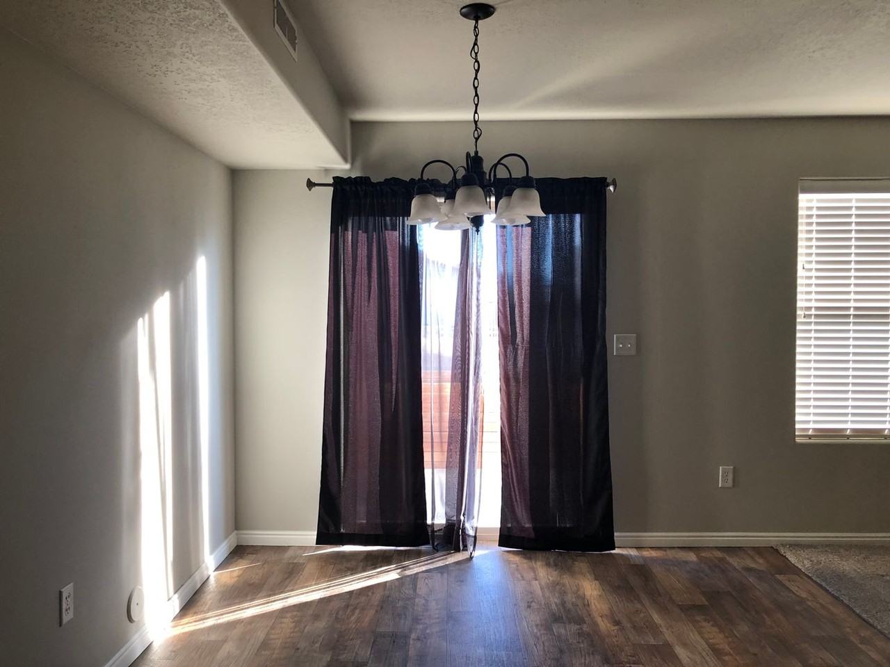 1863 W Clark Pkwy N - Photo 5 of 16