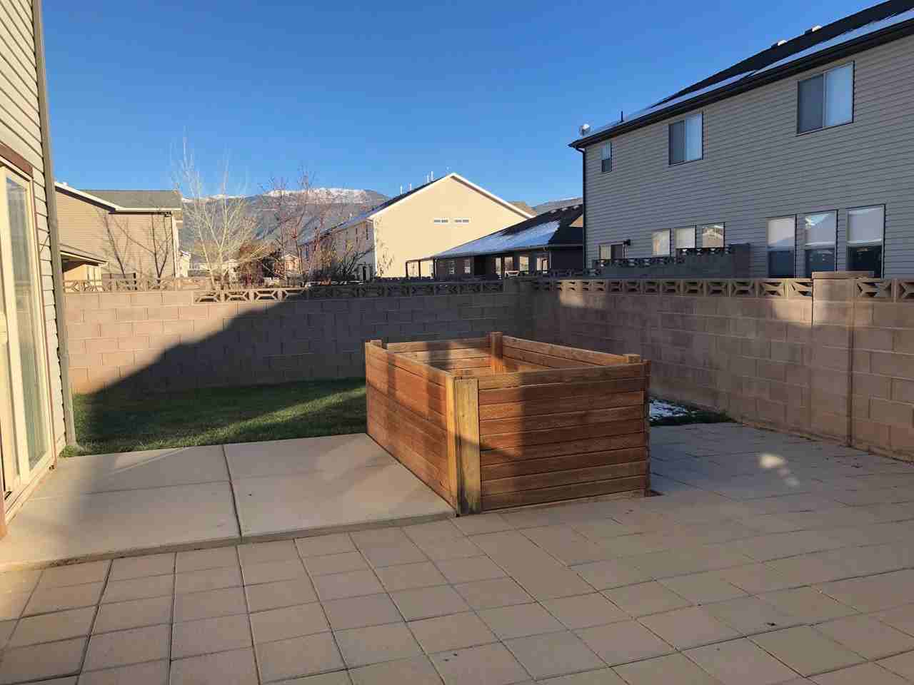 1863 W Clark Pkwy N - Photo 6 of 16