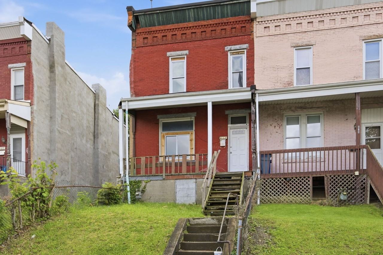 616 Lillian St - Photo 2 of 25