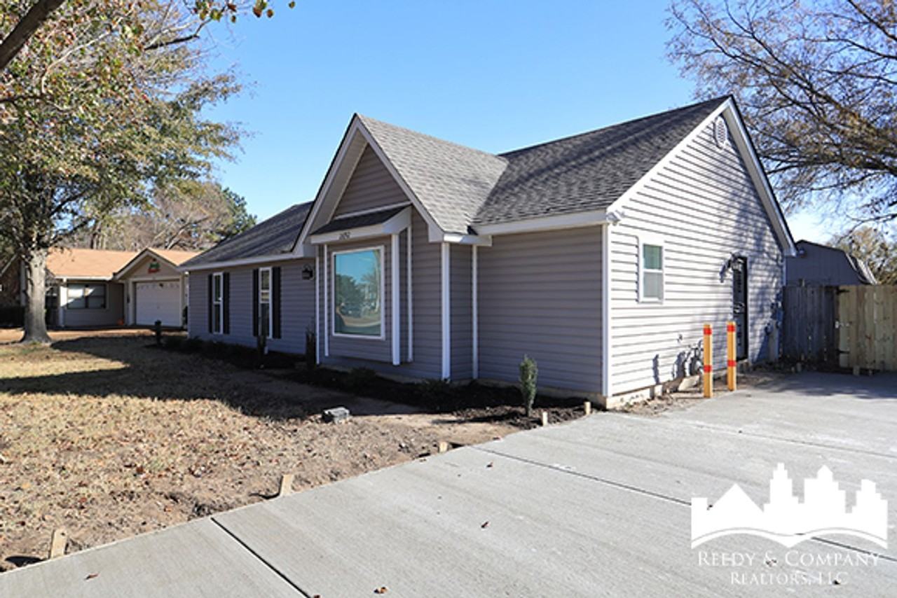 2692 Dromedary Dr - Photo 3 of 20