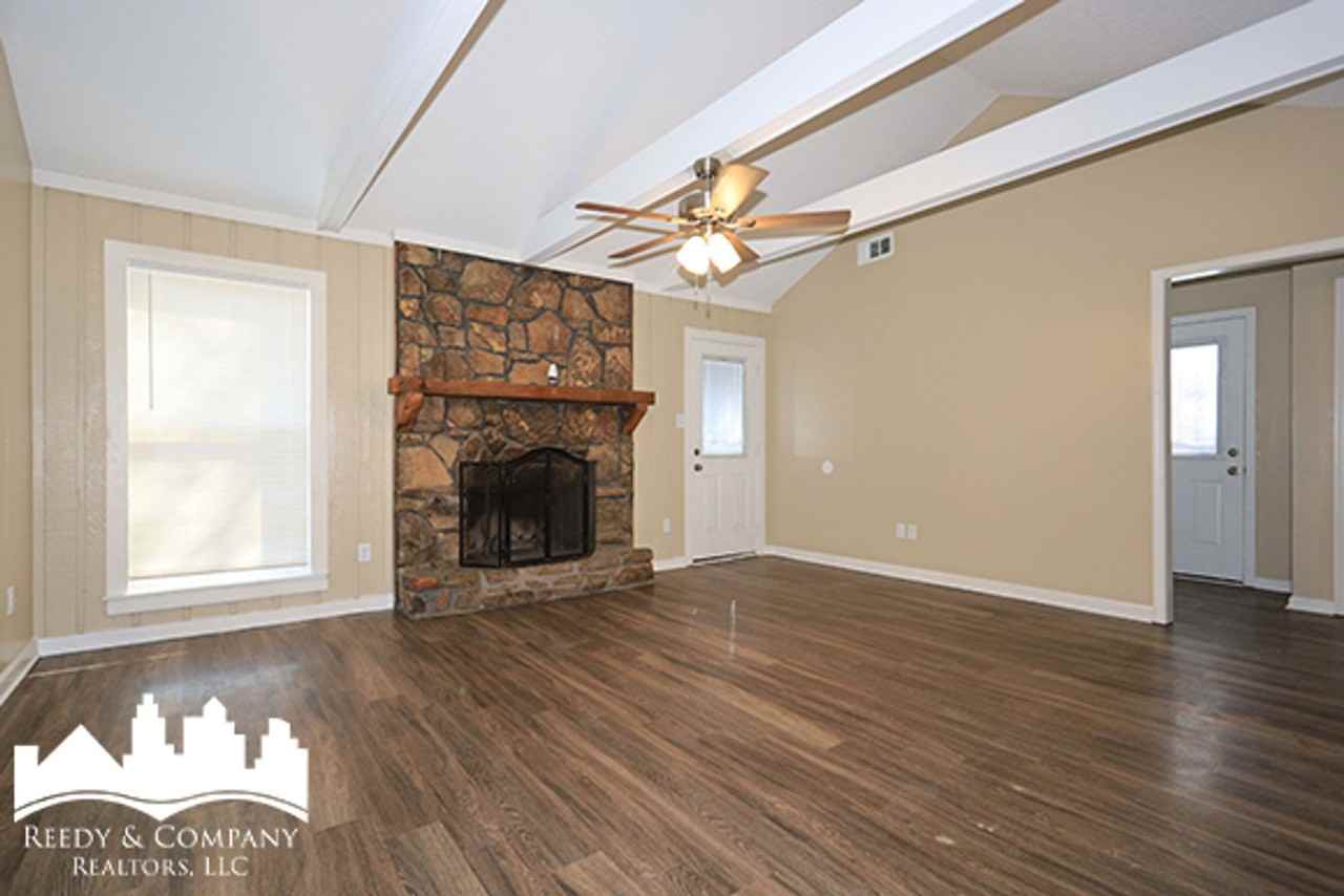 2692 Dromedary Dr - Photo 5 of 20