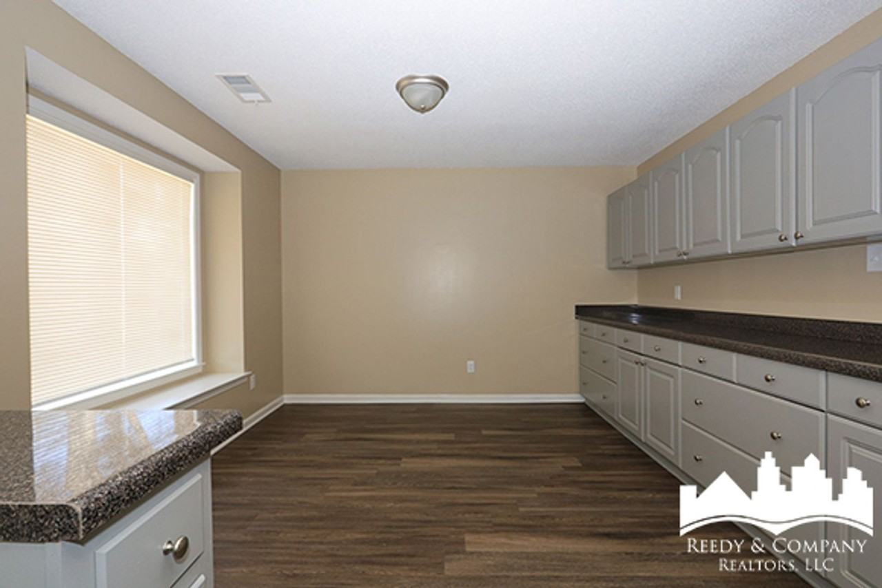 2692 Dromedary Dr - Photo 6 of 20