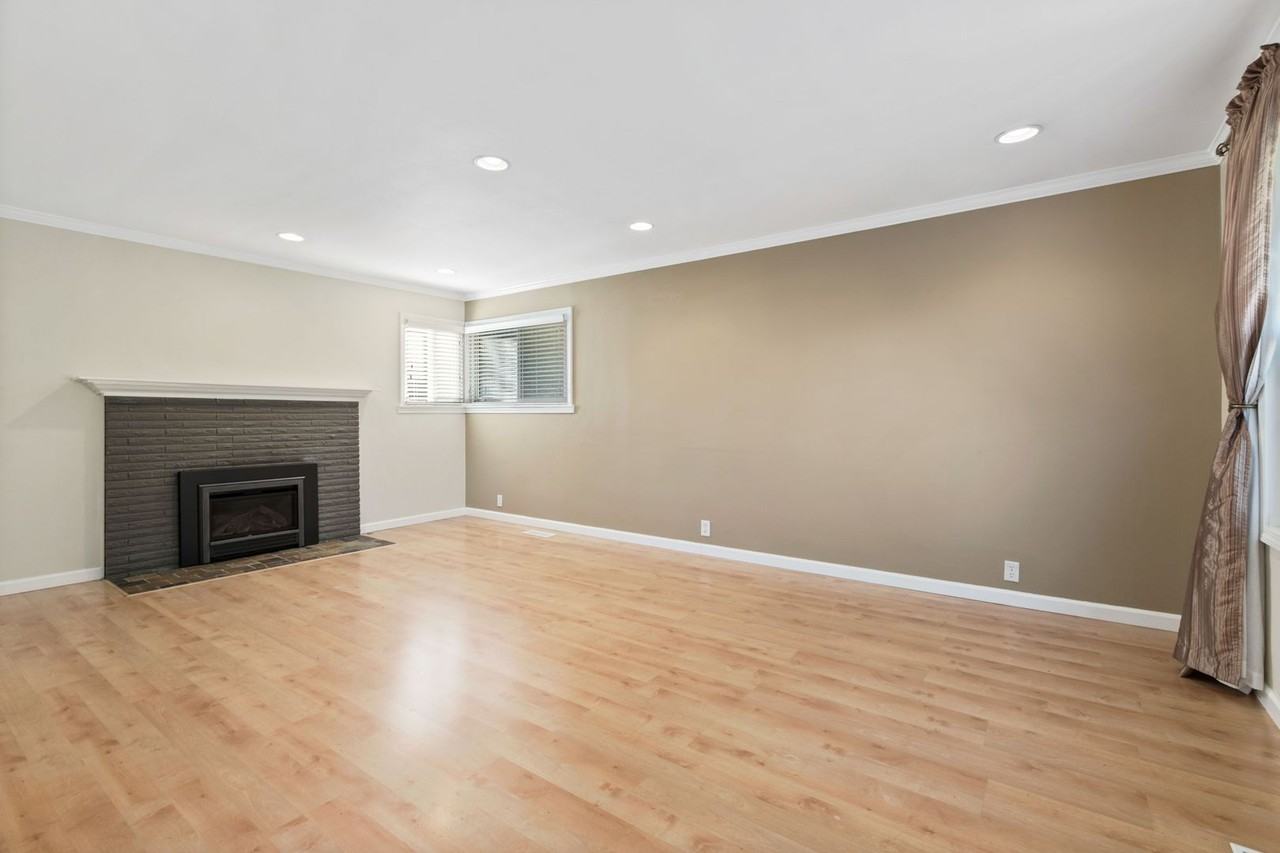 3015 W Emerson St - Photo 3 of 38