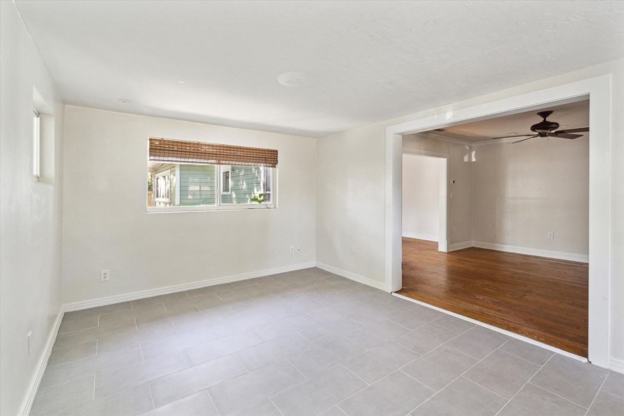 2114 Nw 7th Ter - Photo 5 of 17