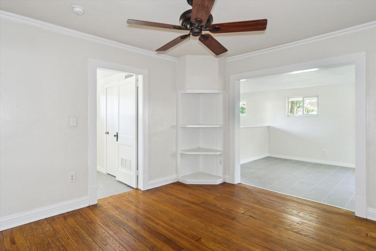 2114 Nw 7th Ter - Photo 7 of 17