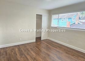 featured image of 601 Forest Ave