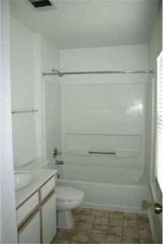 10328 Garbacz Dr - Photo 2 of 10