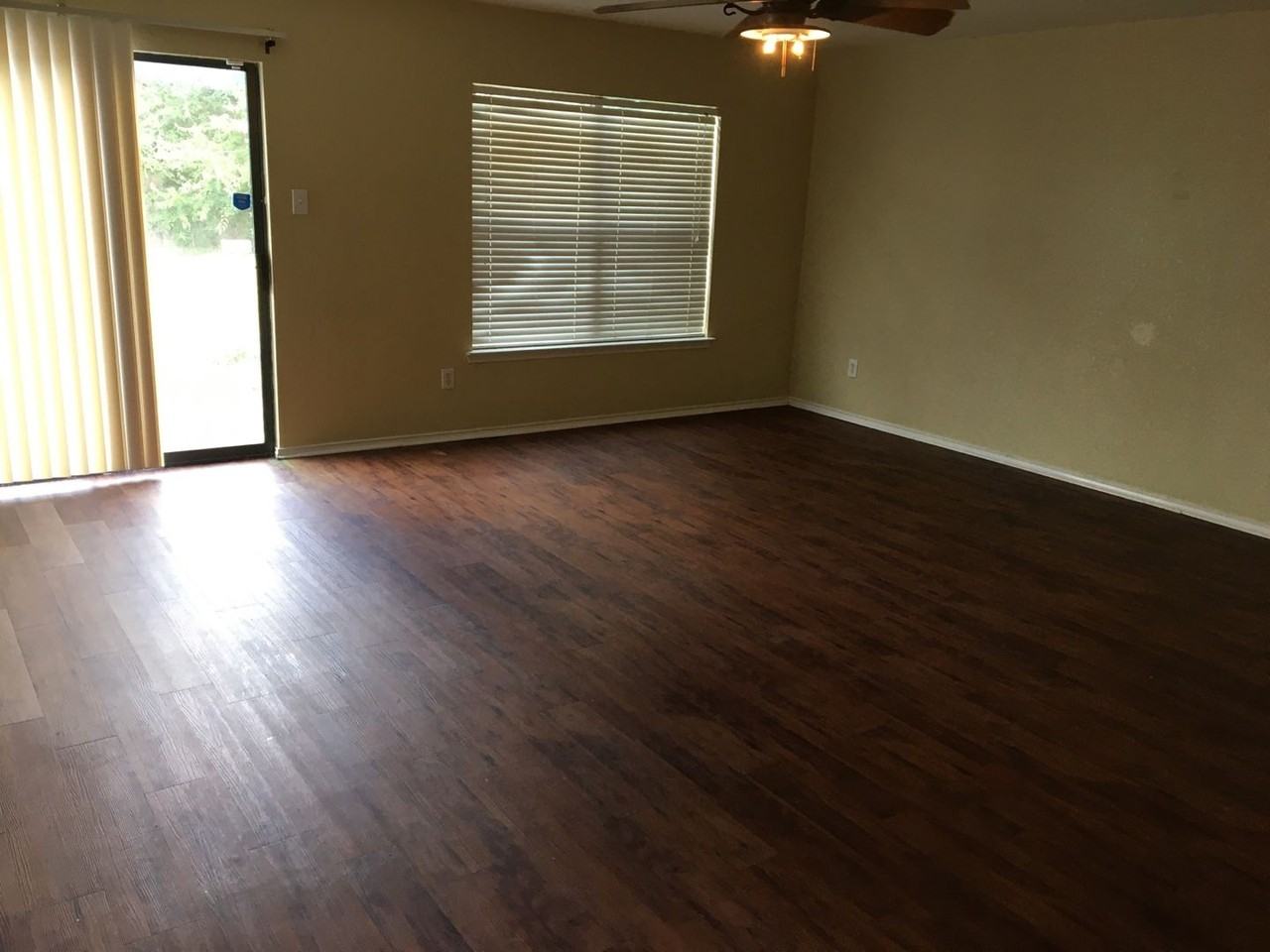 10328 Garbacz Dr - Photo 6 of 10