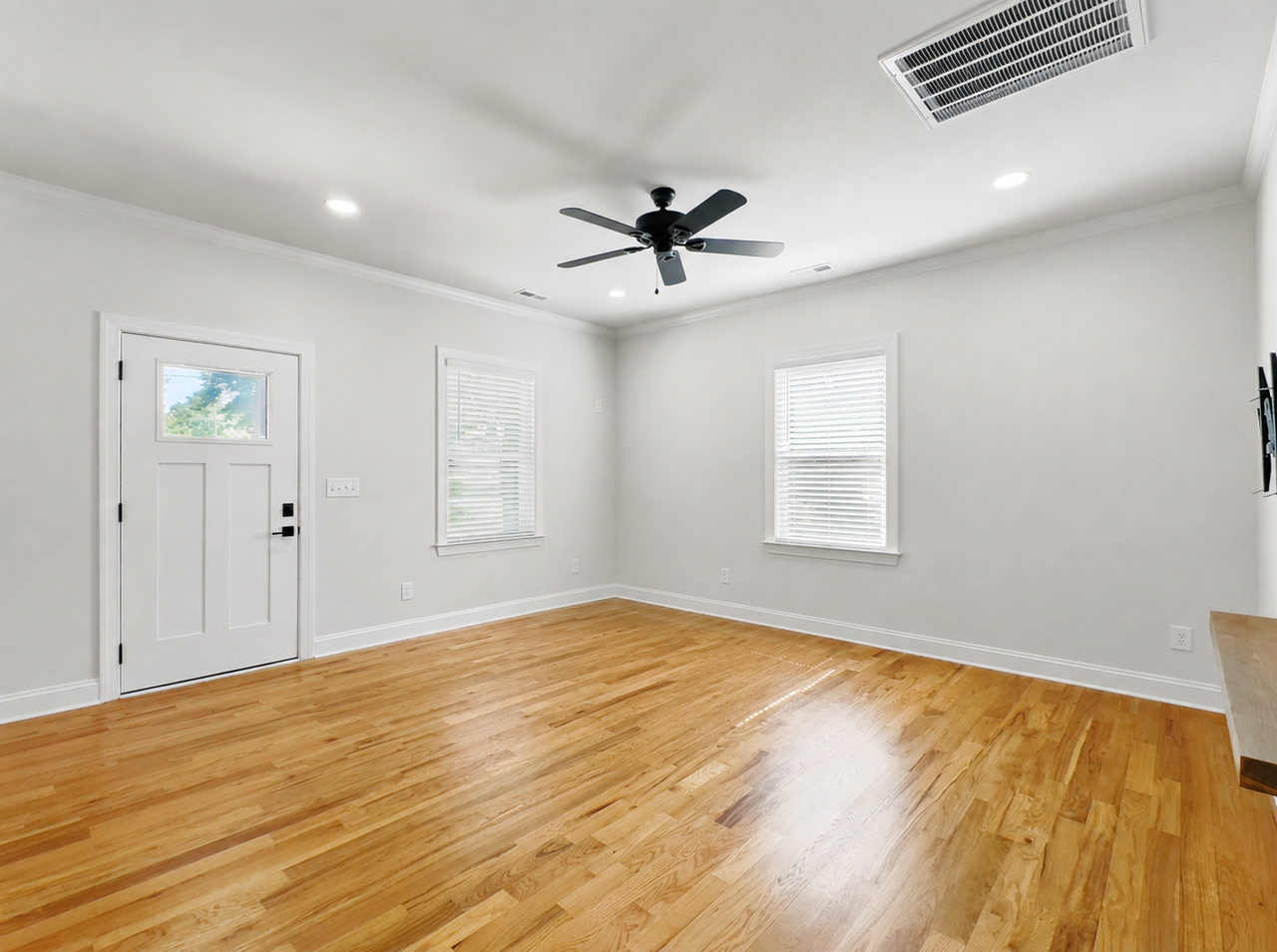 301 Tomberlin Rd - Photo 5 of 30