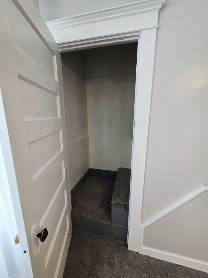 456A Bailey Ave - Photo 3 of 29