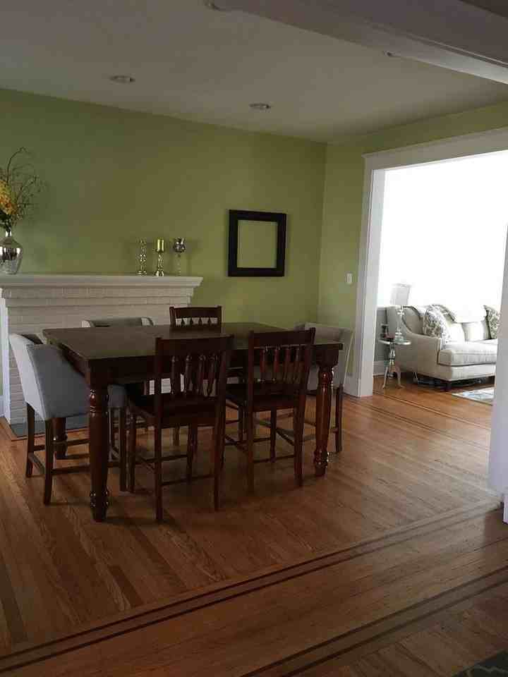 2920 Wyman Pkwy - Photo 2 of 10