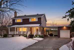 featured image of 1148 Castle Hill Crescent