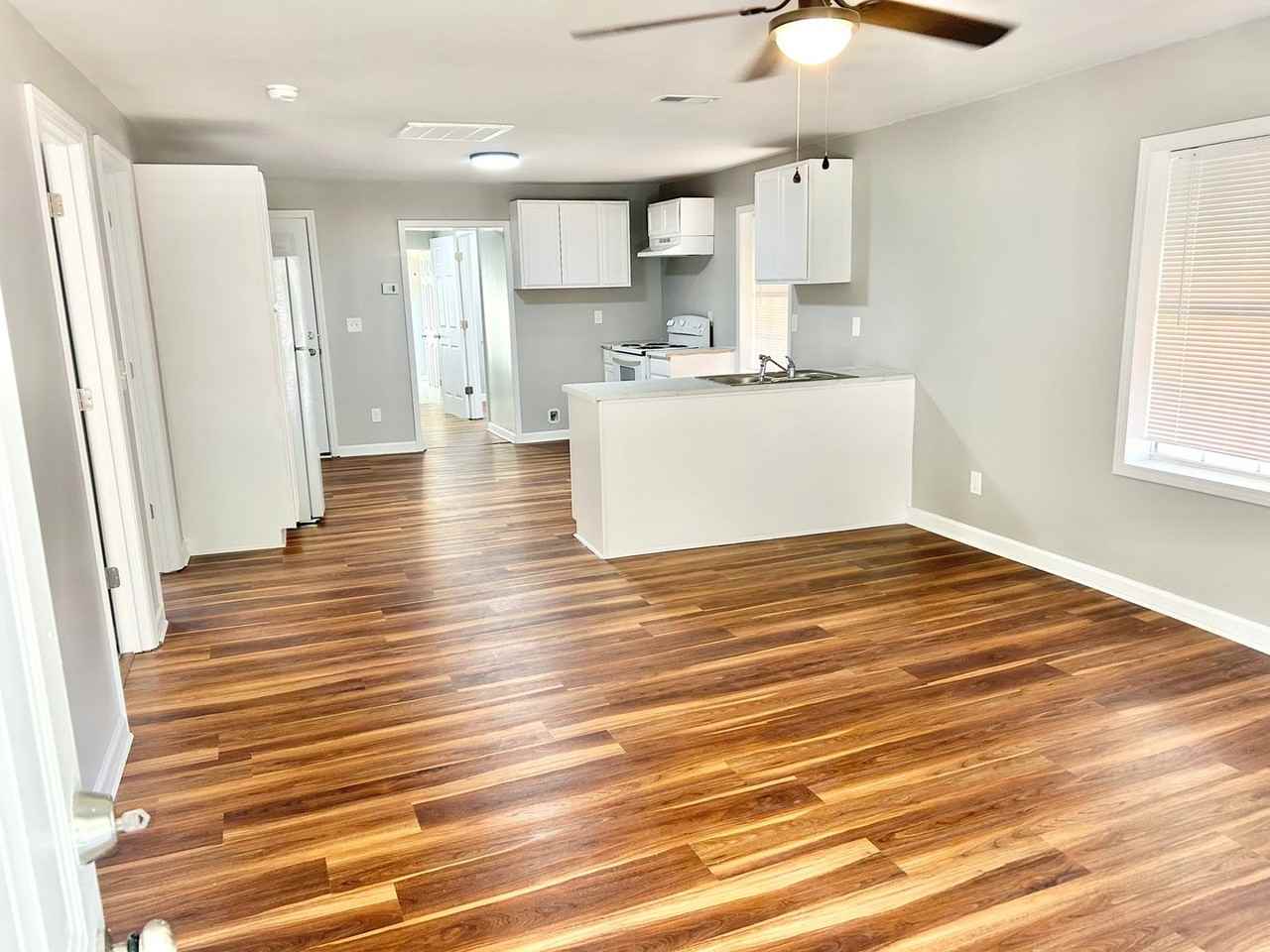 1712 Morgan St - Photo 3 of 20