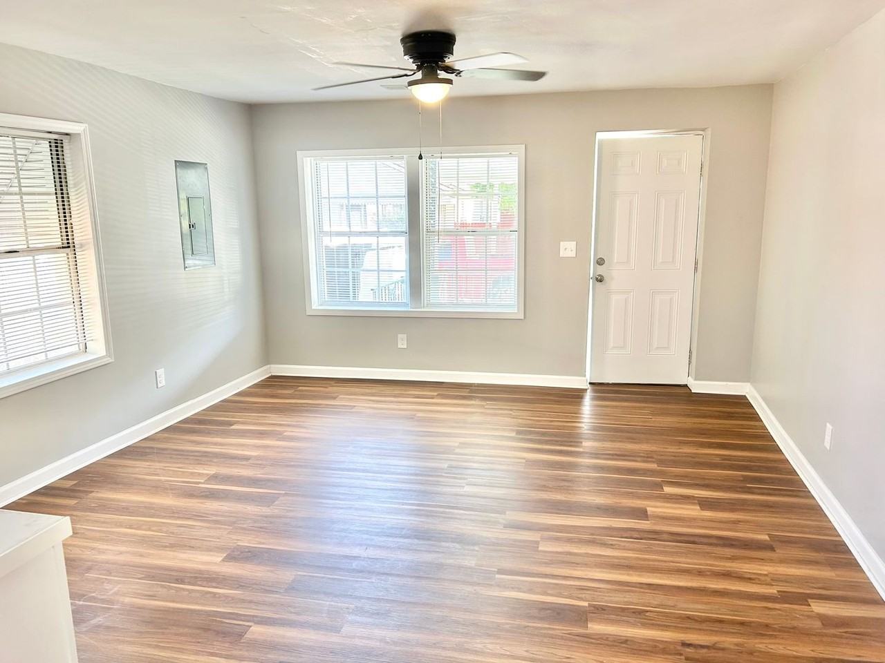 1712 Morgan St - Photo 4 of 20