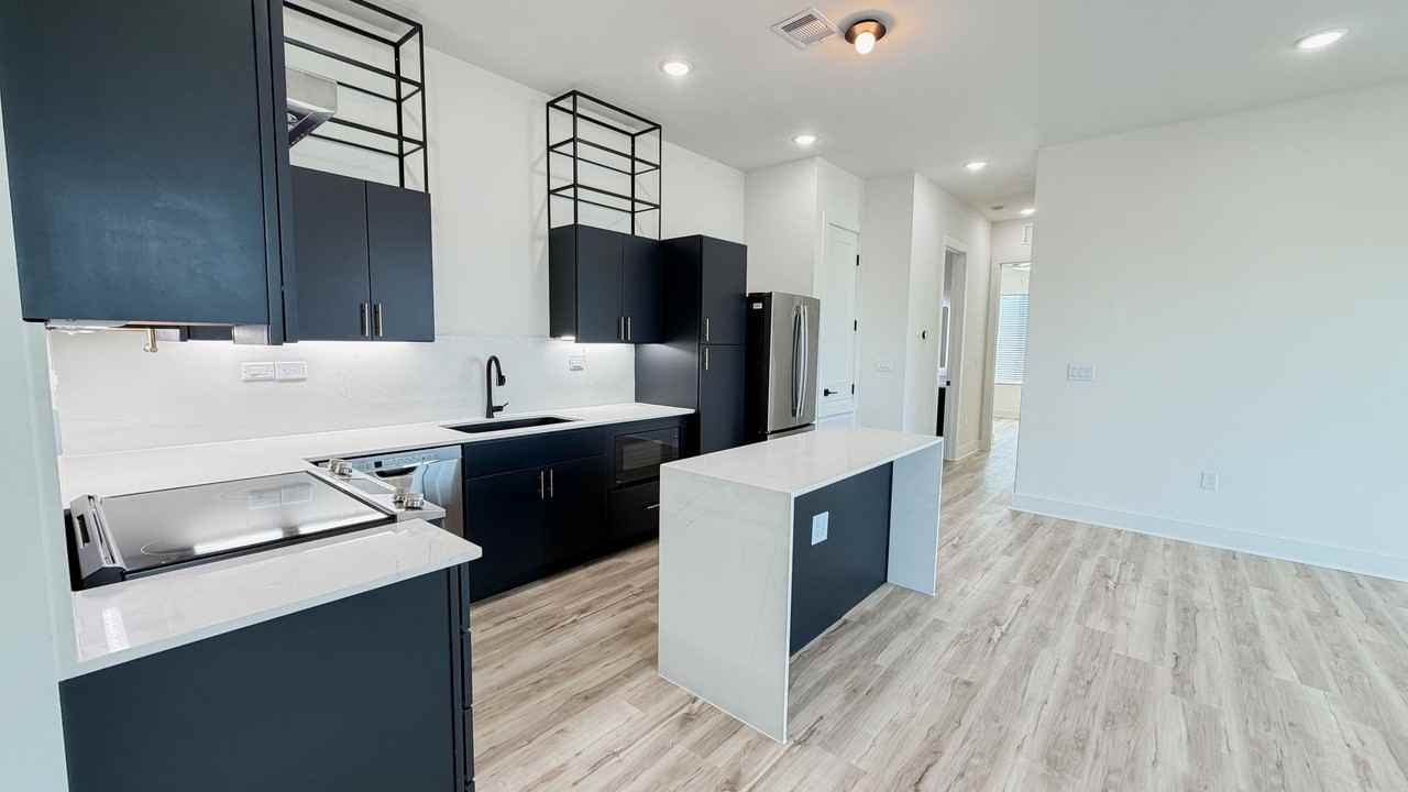 4722 Old Spanish Trl Bldg C #C302 - Photo 2 of 19