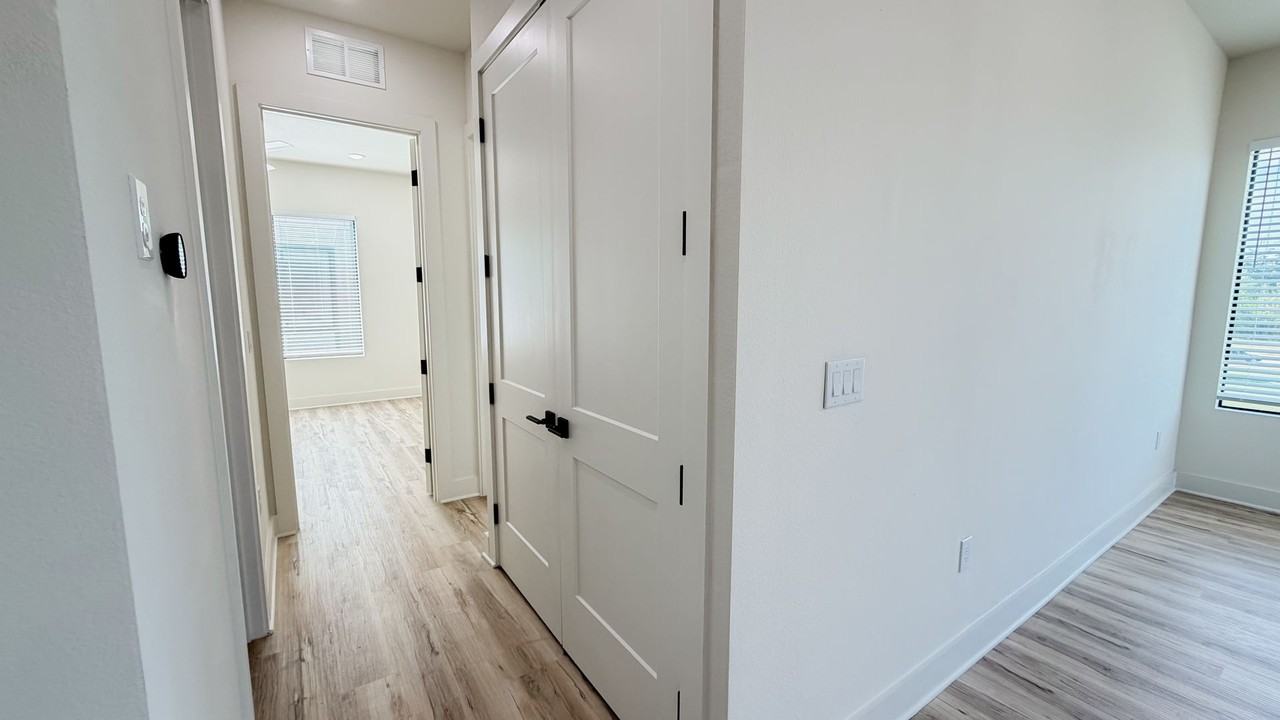 4722 Old Spanish Trl Bldg C #C302 - Photo 7 of 19