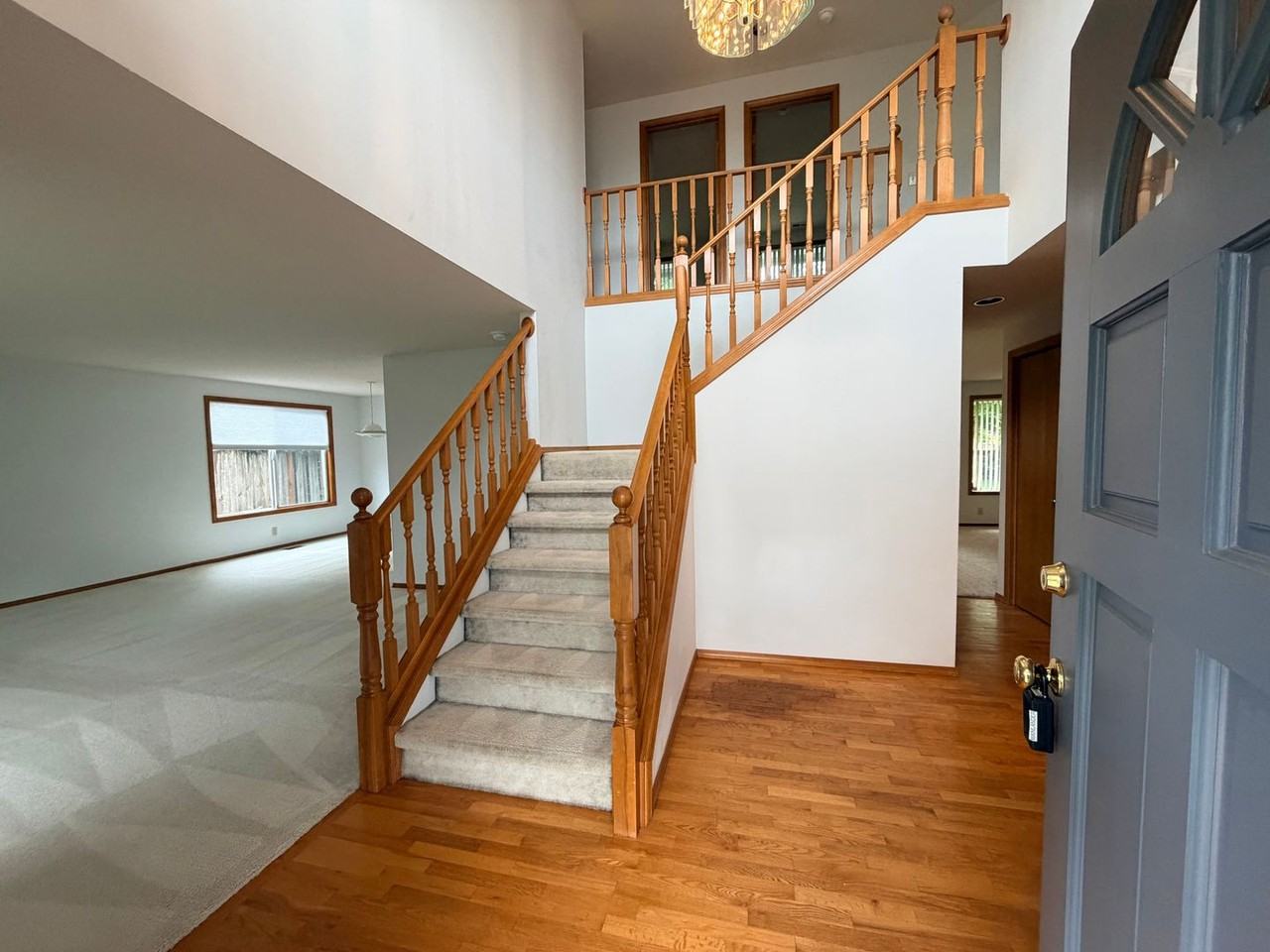 1835 Ne 56th Ave - Photo 4 of 31