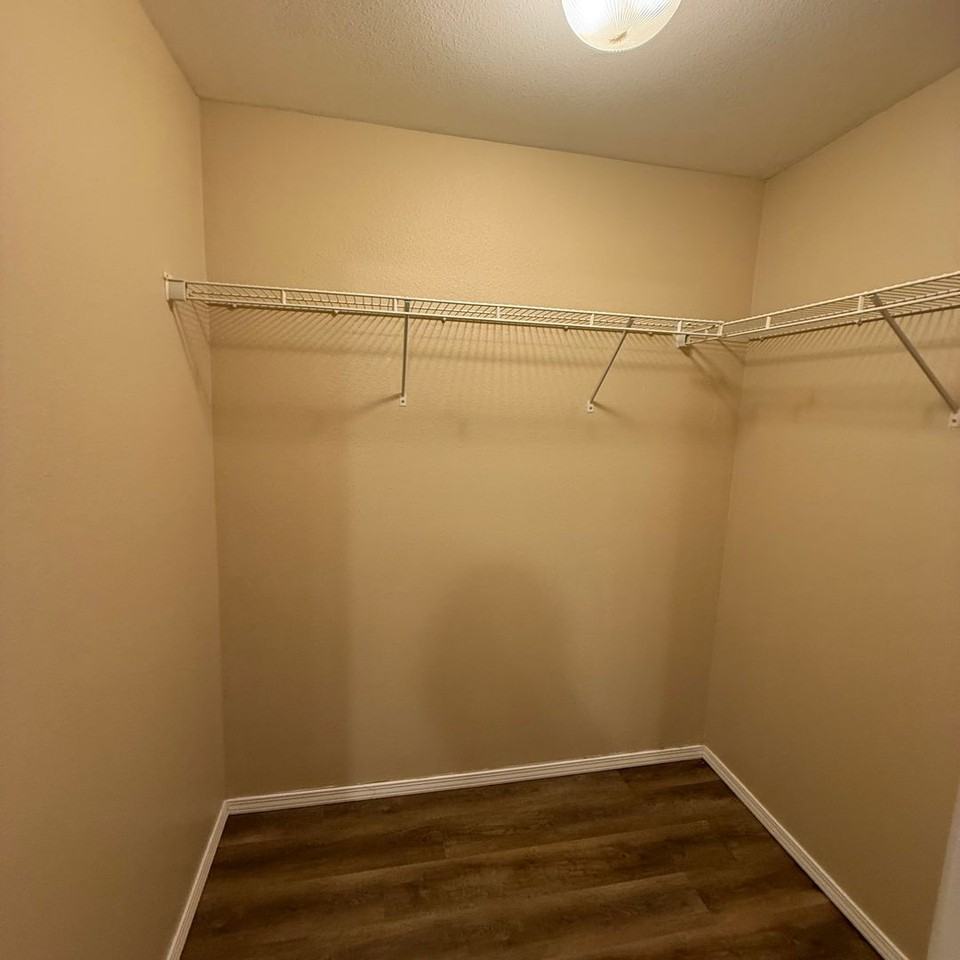 207 N Clifton Ave #B - Photo 3 of 17