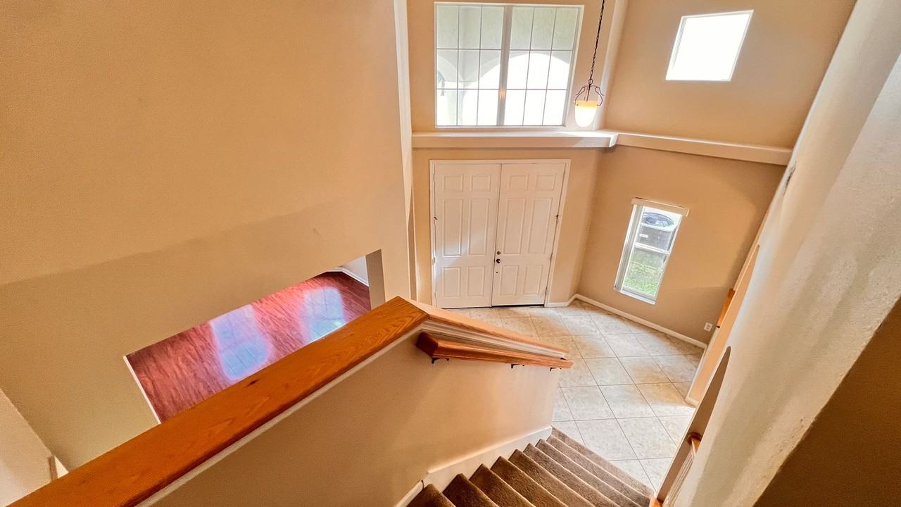 1368 Crane Crest Way - Photo 7 of 50