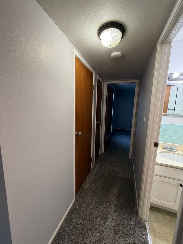 919 W Crestwood Dr - Photo 5 of 9
