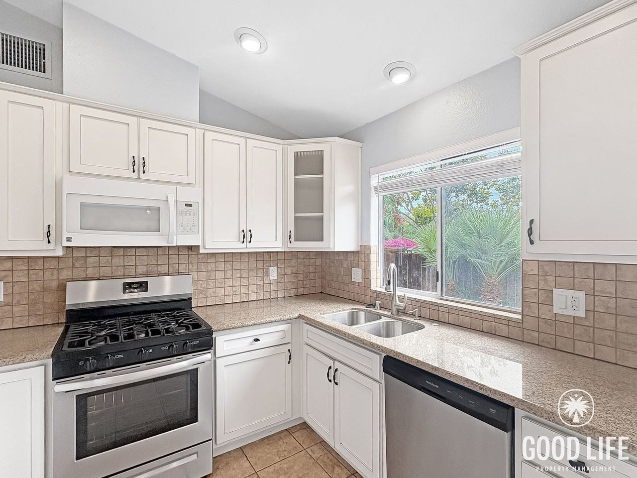 2145 Savona Ct - Photo 6 of 24