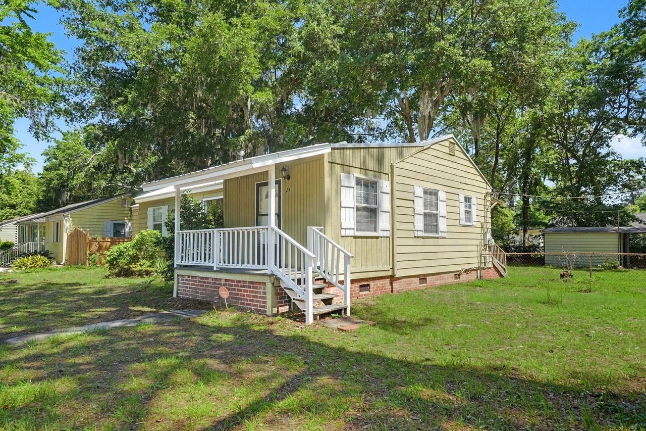 24 N Parkwood Dr - Photo 3 of 37