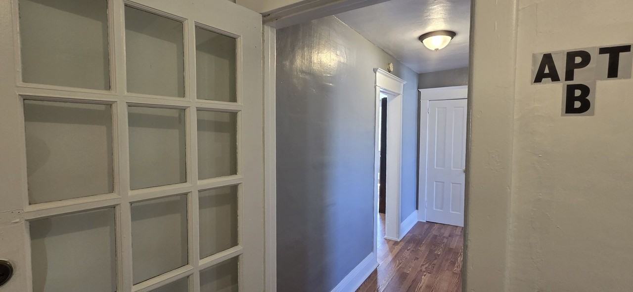 430 E Bremer St - Photo 3 of 19
