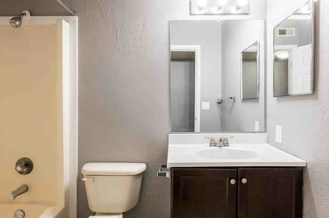 3TEN Apartments - Photo 5 of 13