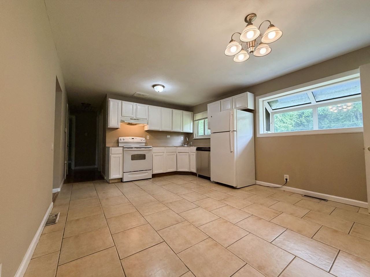 10239 Green Valley Dr - Photo 6 of 15