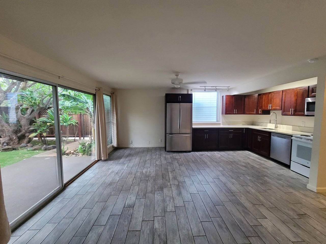 3559 Lower Honoapiilani Rd - Photo 2 of 14