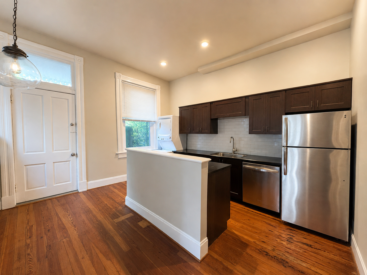 433 Southview Ave - Photo 5 of 16