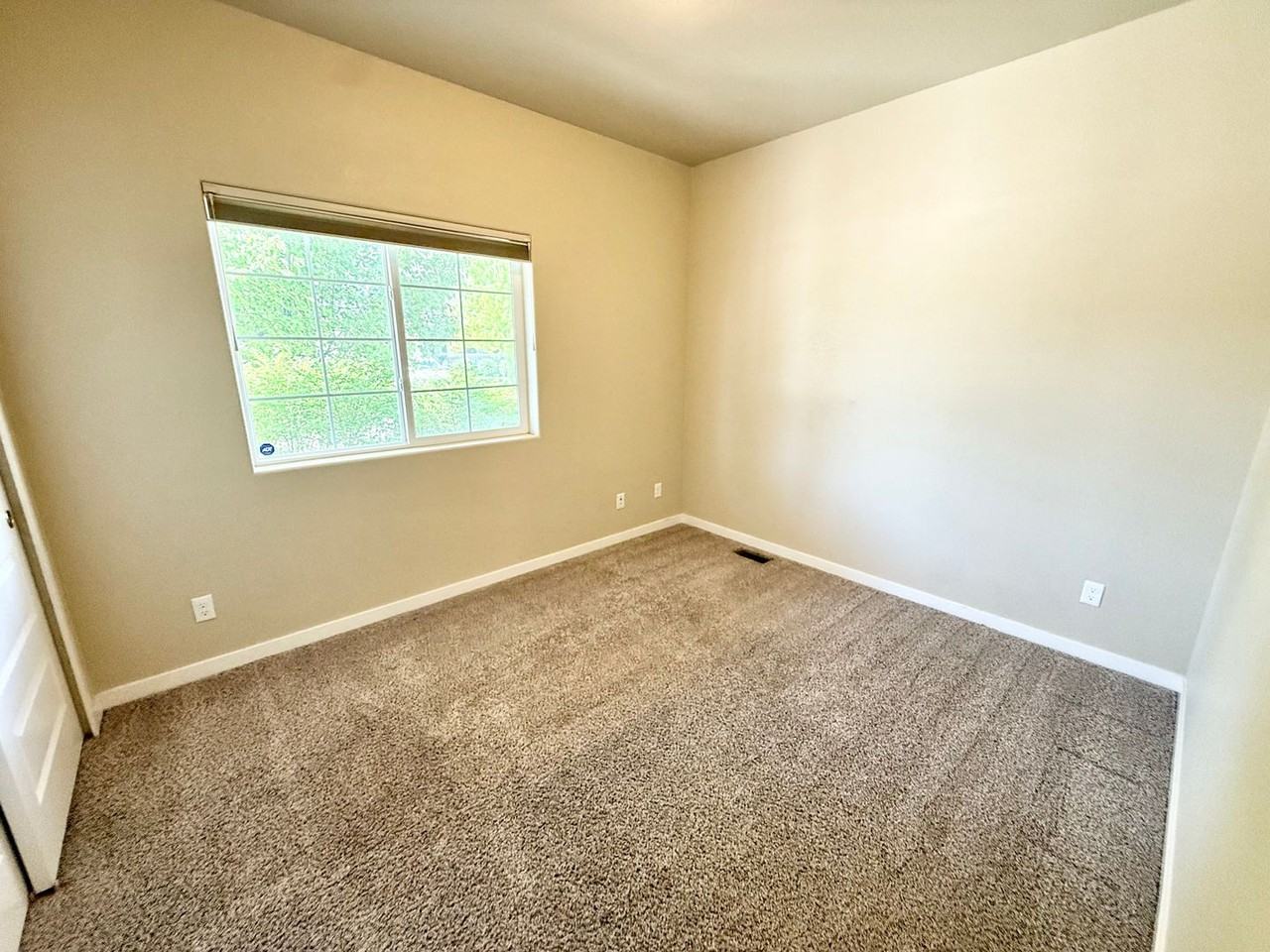 3078 Nebula Ct - Photo 7 of 35
