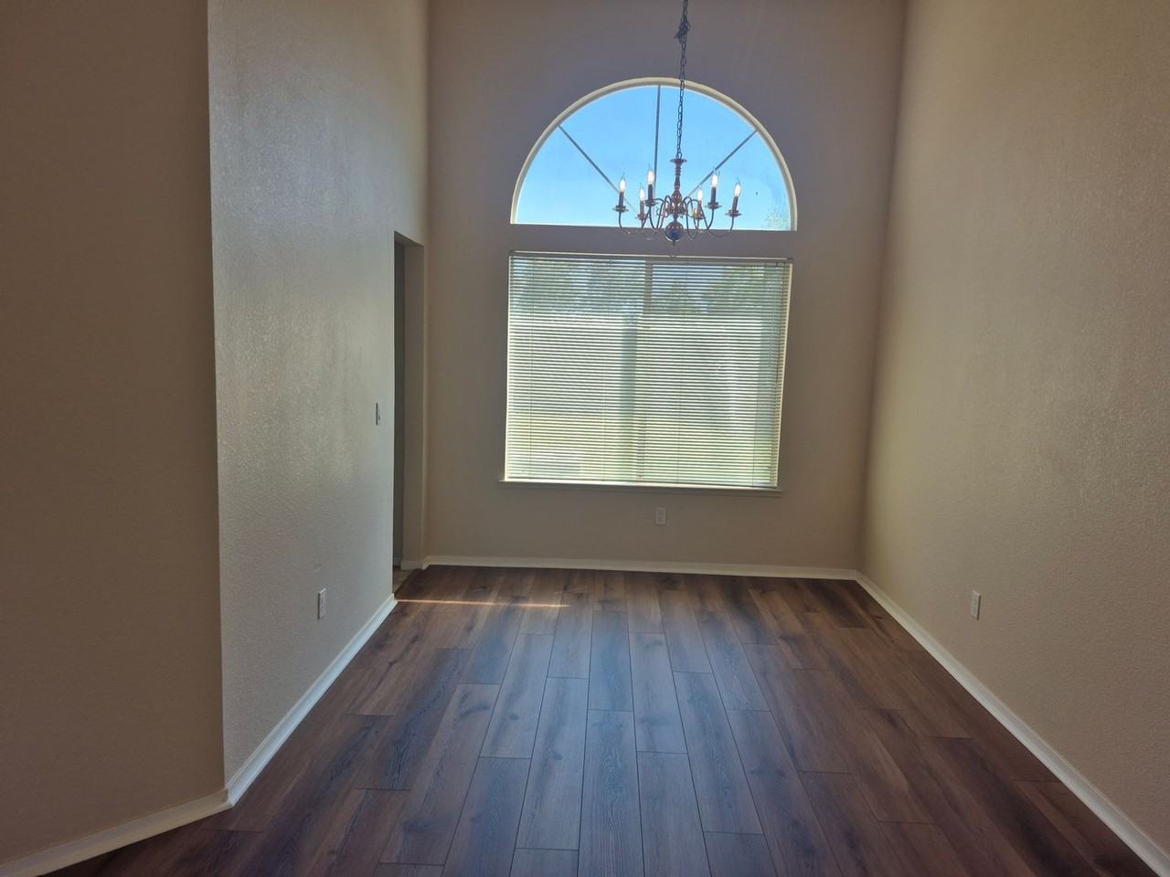 3140 Glentana Way - Photo 6 of 26