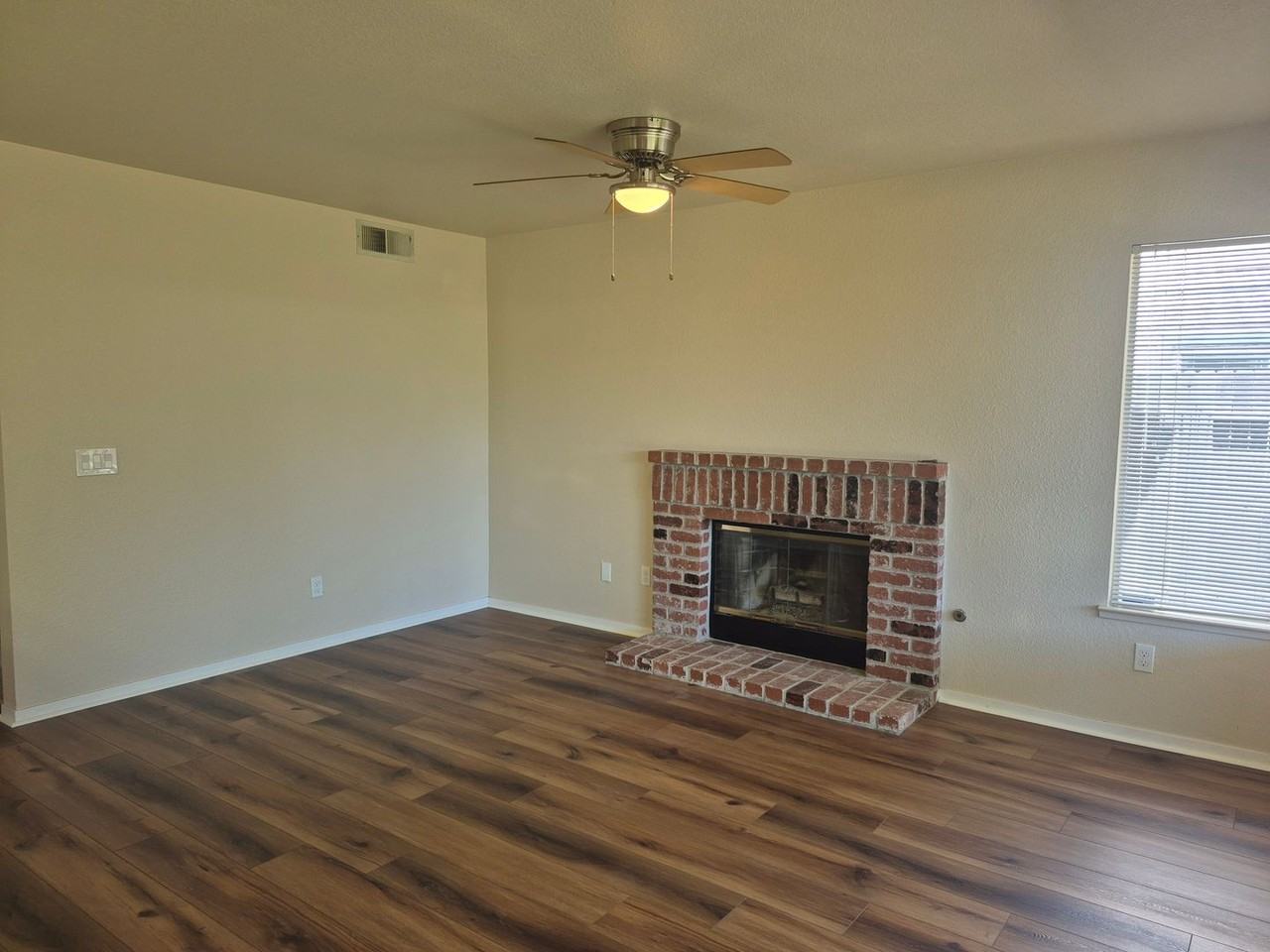 3140 Glentana Way - Photo 7 of 26