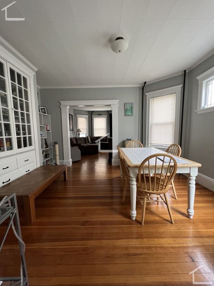 32 Justin Rd - Photo 4 of 12